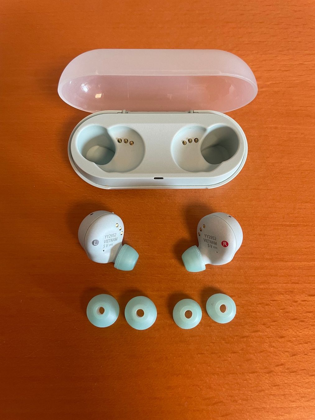 Sony Cuffie: Sony WF-C500 Kabellose Bluetooth In-Ear Kopfhörer – Usato da Zürich venduto da zoopsel