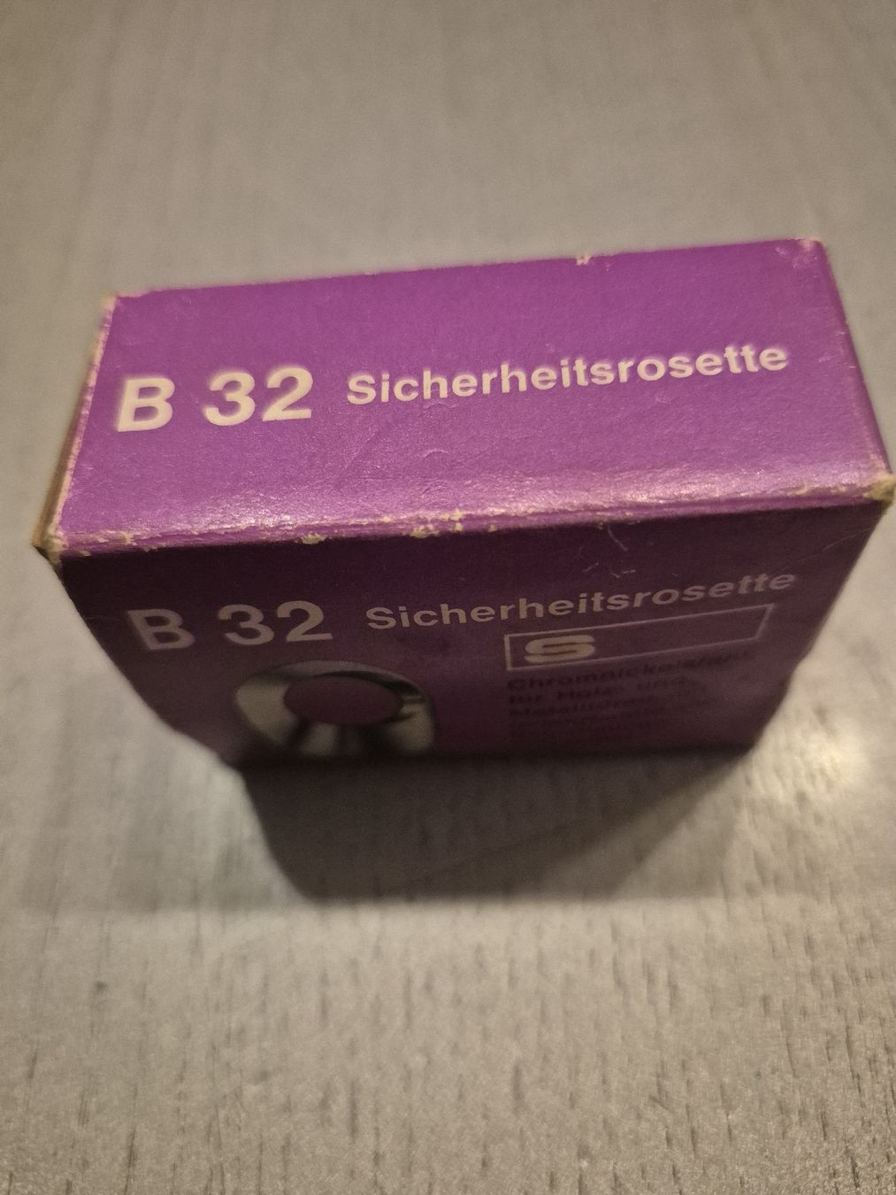 Eisenwaren: Sichetheitsrosette B 32 Oval – Neu (gemäss Beschreibung) aus Hausen AG von roland86190 3