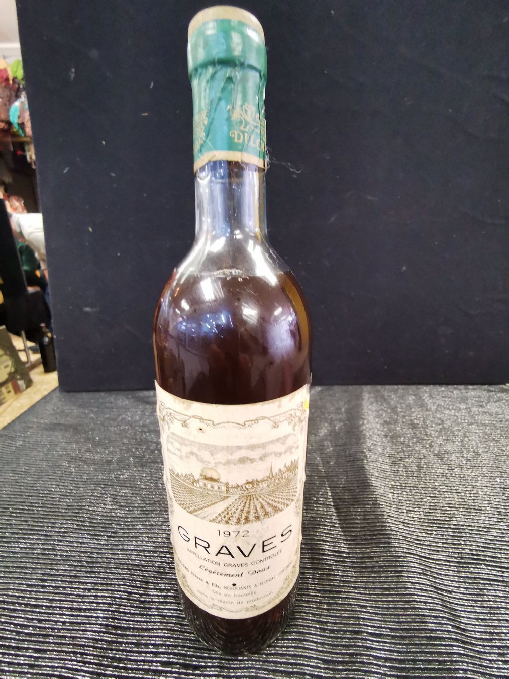 Vino: GRAVES 1972 – Nuovo (secondo la descrizione) da Genève venduto da Leboucheoreilles 1