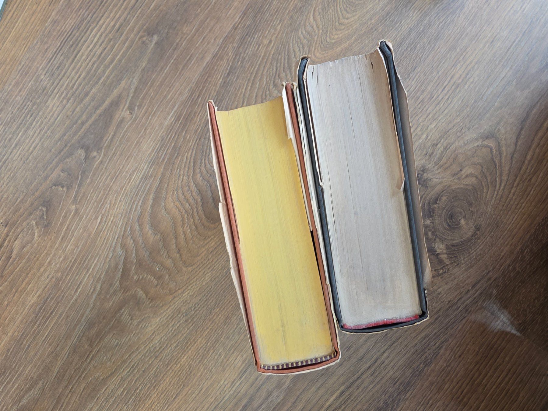 Livres: Bücherpaket Leon Uris (2 Stk) – D'occasion à Nebikon par Japostyle 4