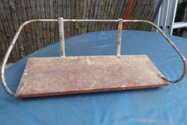 Antiker Kutschensitz Bock  aus Holz Blumengestell