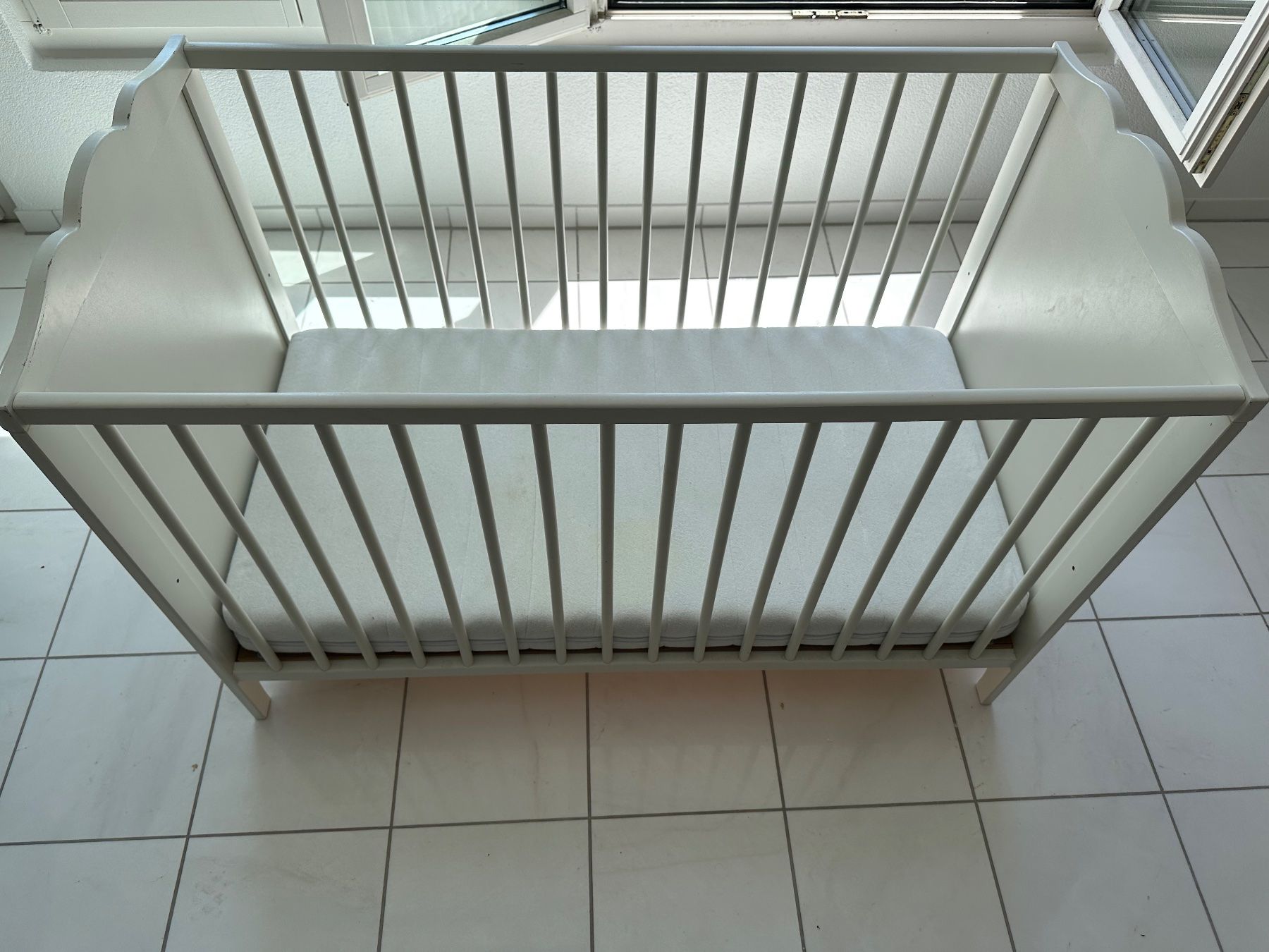 Ikea Letti: Babybett ikea mit Matratze – Usato da Eschenbach SG venduto da mic_x6cr