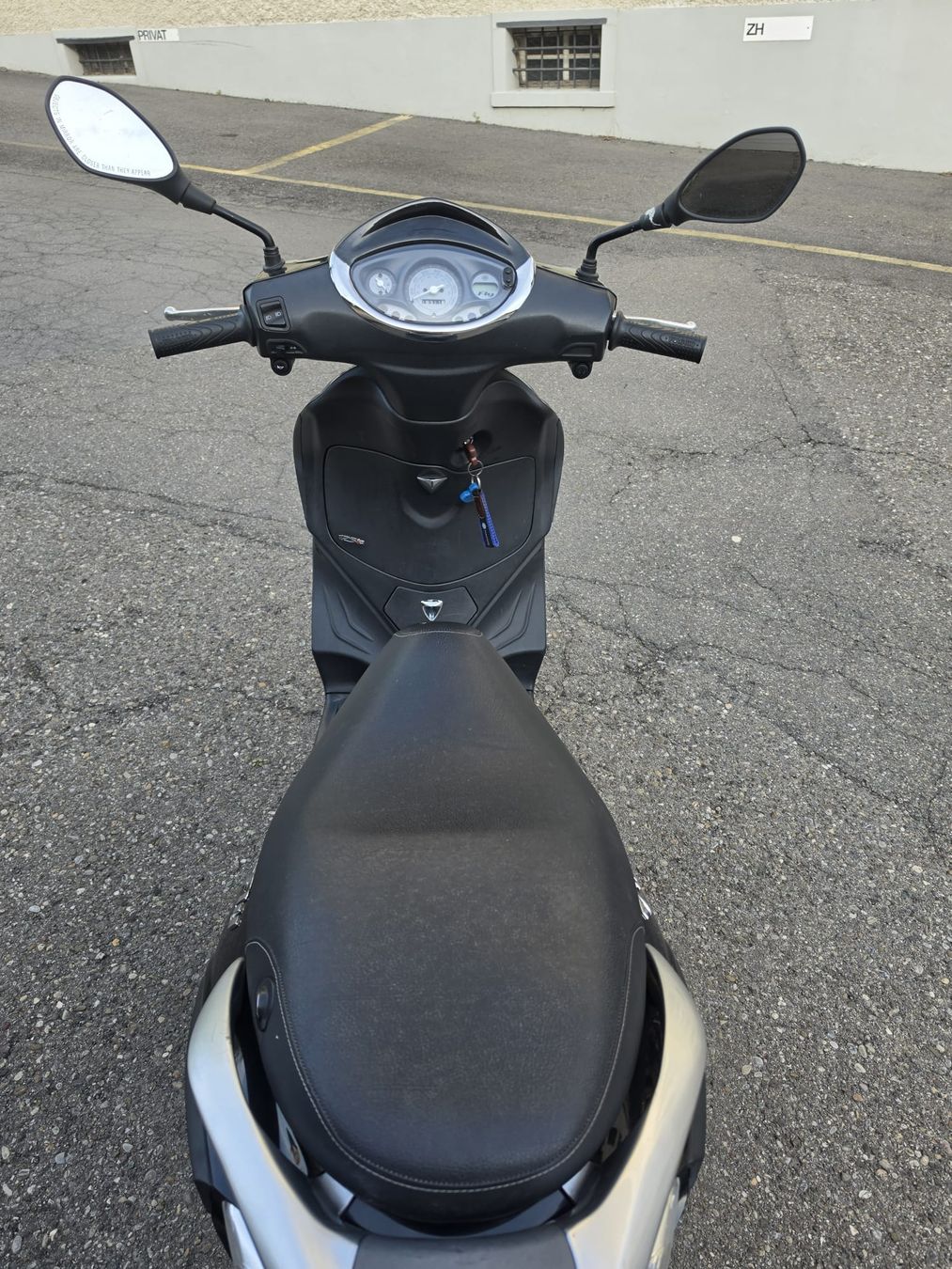 Piaggio Altro: Piaggio fly 125ie – Difettoso da Pfäffikon ZH venduto da okidokii 3