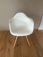 Weisser Vitra Eames Plastic Armchair DAW Stuhl Top!