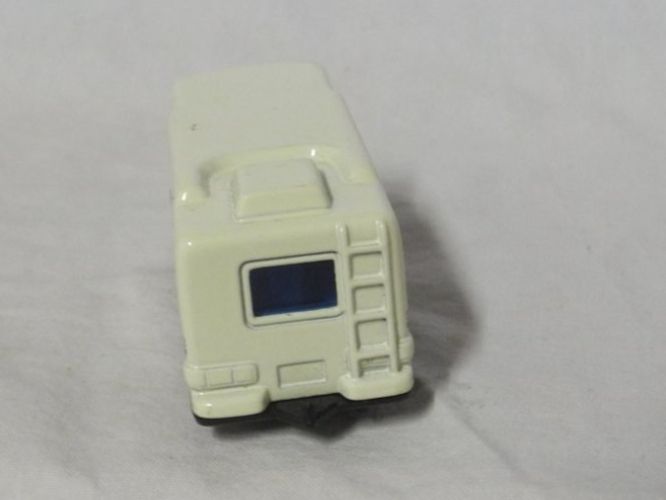 Matchbox Modellini d'auto: MATCHBOX  TRUCK  CAMPER  1998  UNBESPIELT – Usato da Gurtnellen venduto da Murmeli99 2