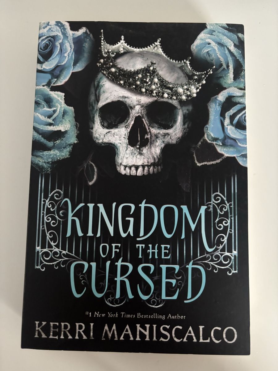 Libri: Kingdom of the cursed – Usato da Lostorf venduto da Lot_9qcr