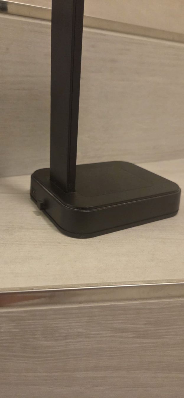 Altro in Decorazioni & Accessori: RGB Headset Stand – Usato da Trachslau venduto da ek40 8
