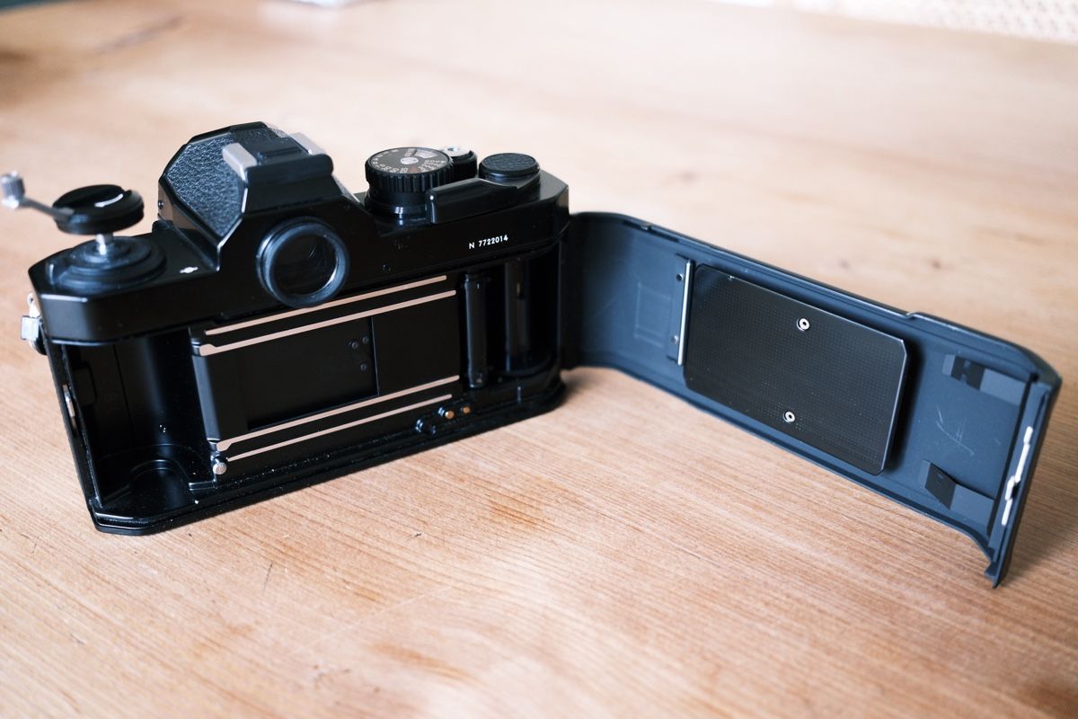 Nikon Kamera: Nikon FM2 – Gebraucht aus Solothurn von G-M-H 1