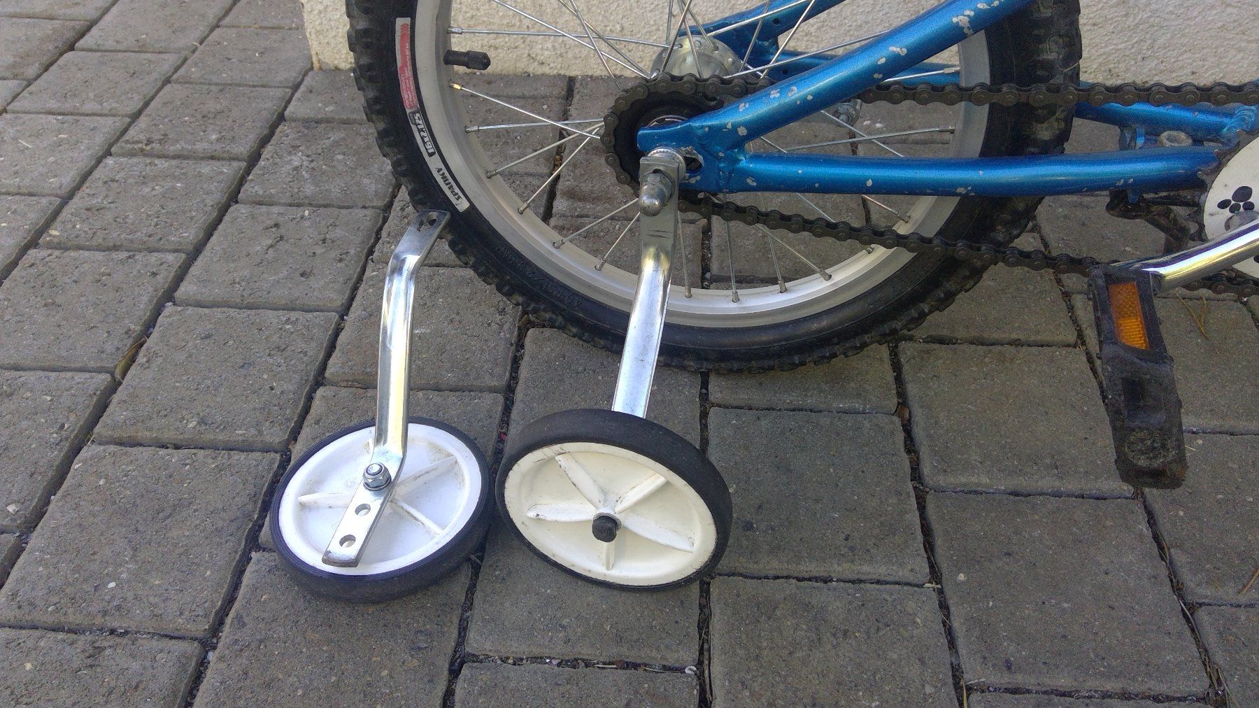 Ersatzteile: Velo Stützrädli - 13 cm Durchmesser – Gebraucht aus Richterswil von Baggenstoss