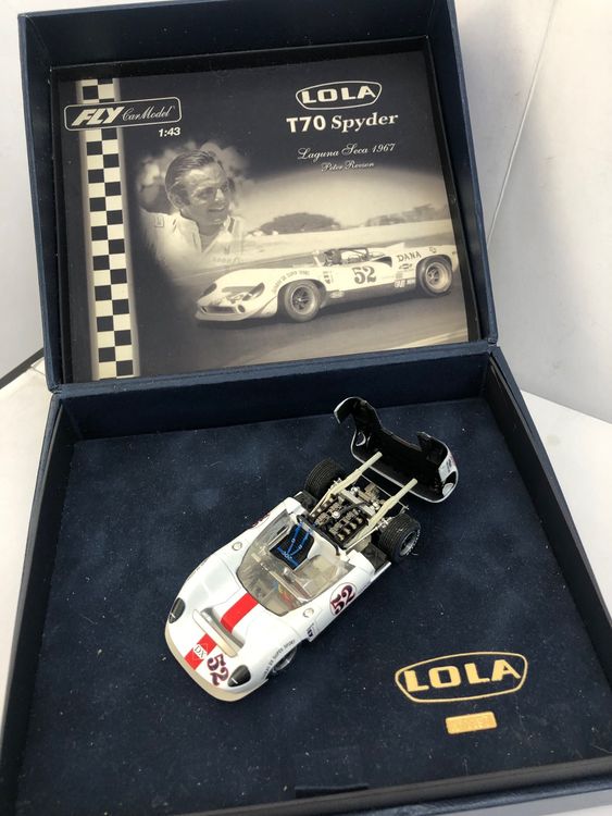 coffret lola t70 chequered flag fly car model