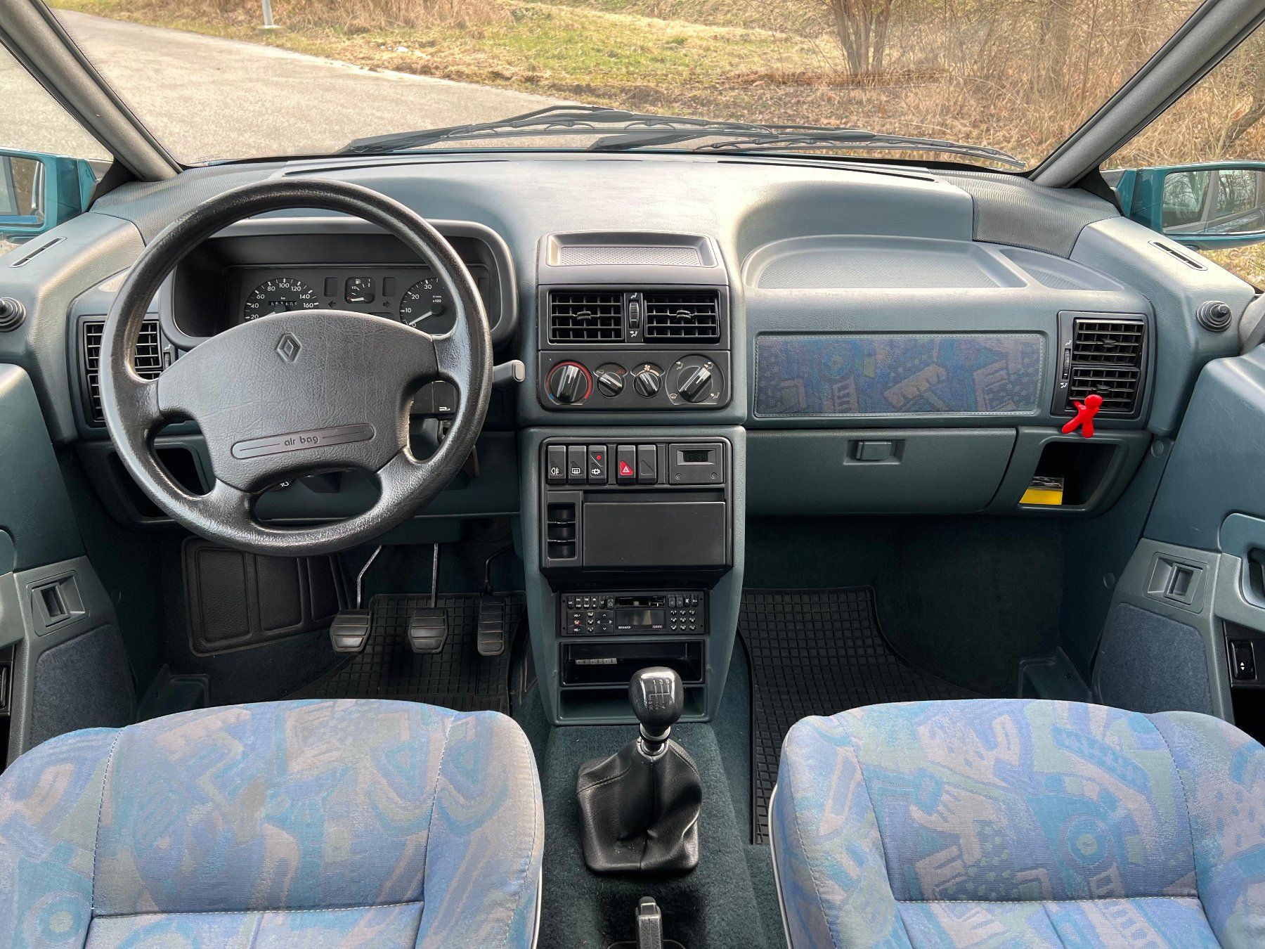 Renault Autos: Renault Espace 2.2 - AB MFK - 7 Plätzer – Gebraucht aus Olten von  6