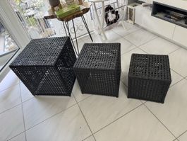 Set aus 3 schwarzen Würfeln aus synthetischem Rattan. Unbenu