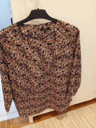 NEU und UNGETRAGEN Markenbluse