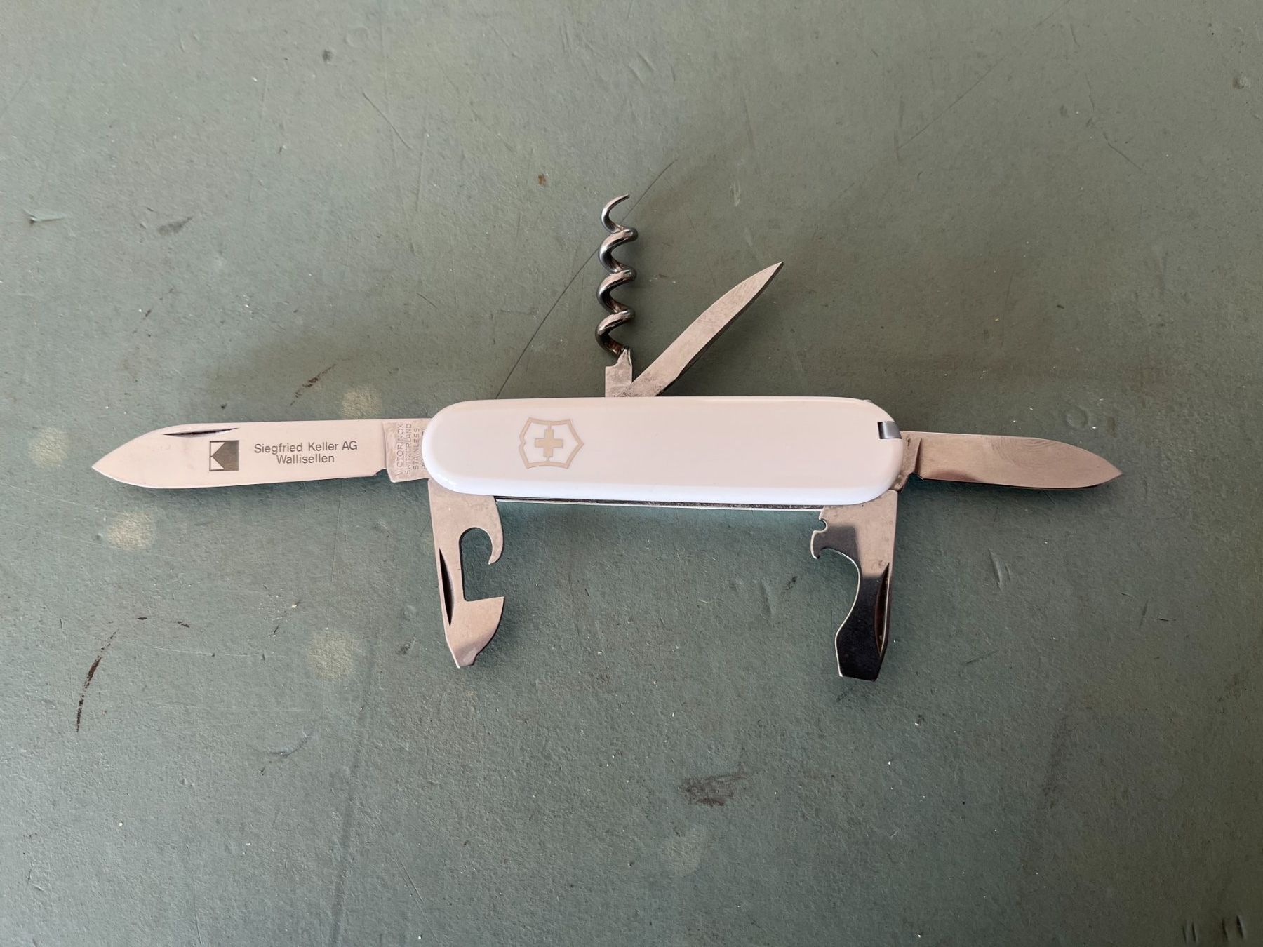 Victorinox Coltelli tascabile: Victorinox Messer weiss neu – Usato da Dintikon venduto da Redgar58