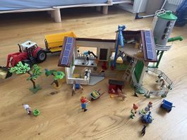Playmobil Bauernhof mit Traktor