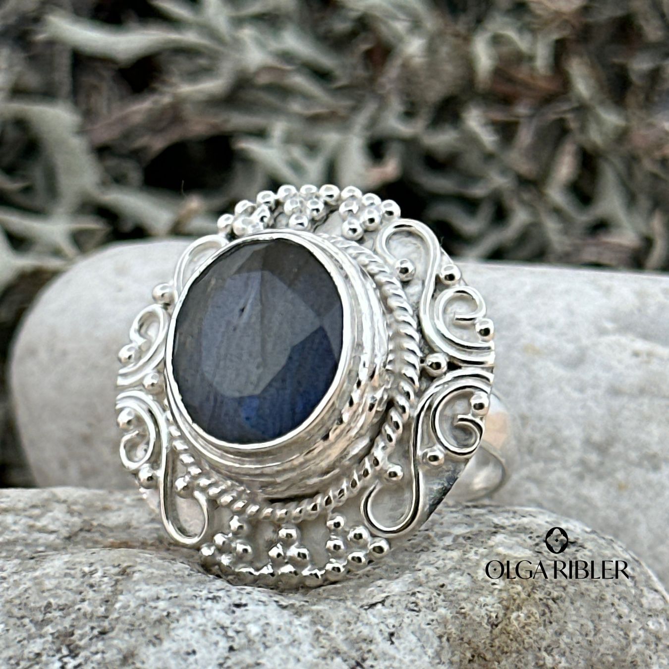Olga Ribler Anelli: Labradorit Ring Sterling Silber 28 Gramm Ringgrösse 60 – Nuovo (secondo la descrizione) da Luzern venduto da Schmuckoutlet