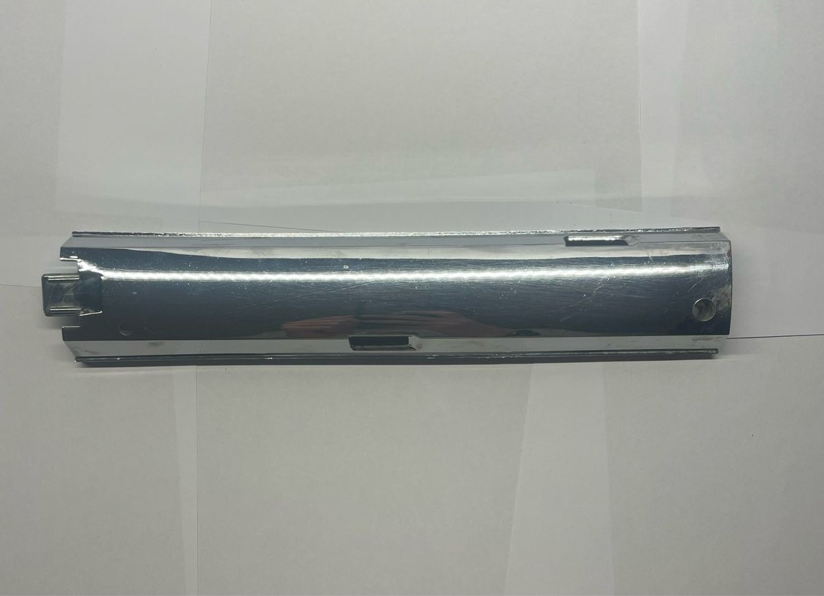 Puch Parti ricambio per ciclomotori: Kabelschacht Silber / Puch Maxi – Usato da Schupfart venduto da famueller