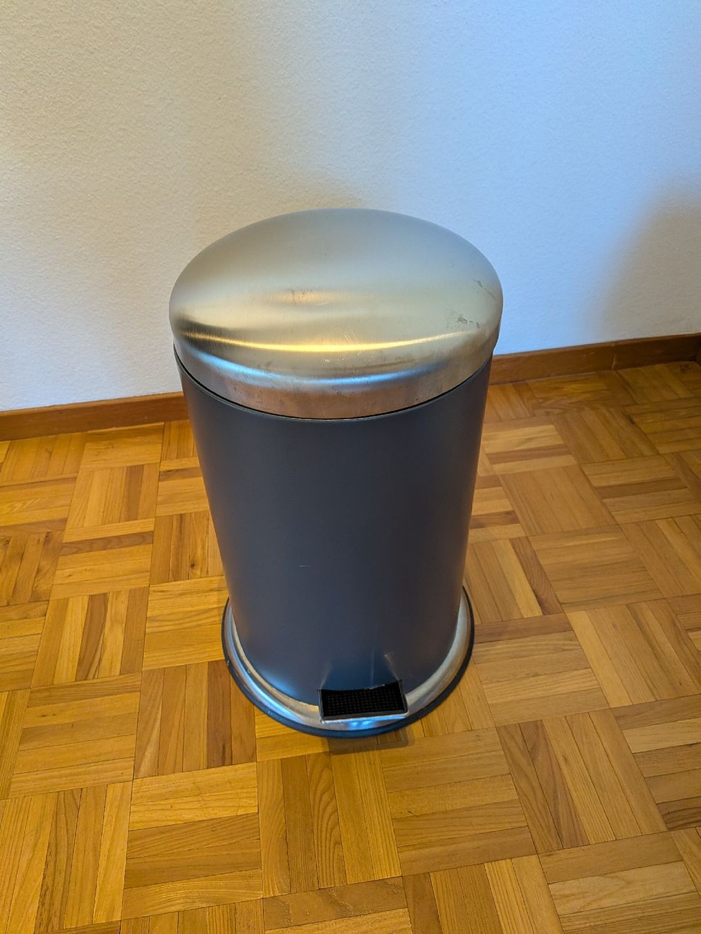 Ikea Cestini per rifiuti: Trettmülleimer 12/17L Ikea Mjösa – Usato da Zürich venduto da vm3 1