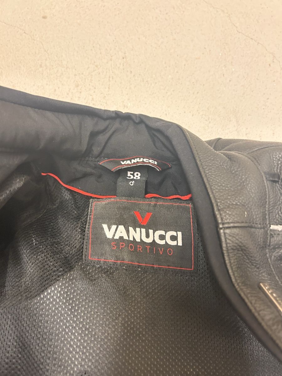 Vanucci Lotti di vestiti: Vanucci Leather Motorcycle Set – Nuovo (secondo la descrizione) da Dübendorf venduto da adi_ngr8 3