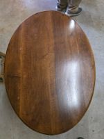 Ovaler Tisch Holztisch restaurationsbeduerftig 110 cm Salon
