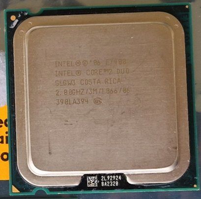 Intel Componenti elettronici: Processeur Intel® Core™2 Duo E7400 – Usato da Villaz-st-Pierre venduto da BIstroide
