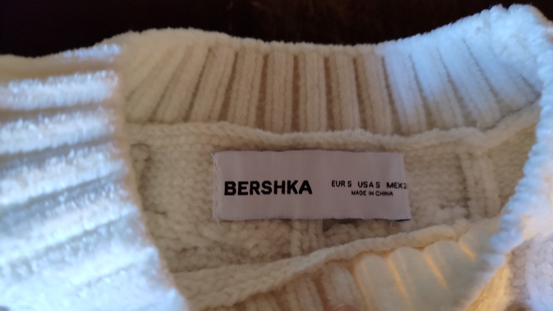 Bershka Pullover & Sweatshirts: Oberteil langarm Bershka Gr.S NEU – Neu und originalverpackt aus Brüttisellen von nic_xm7s 1
