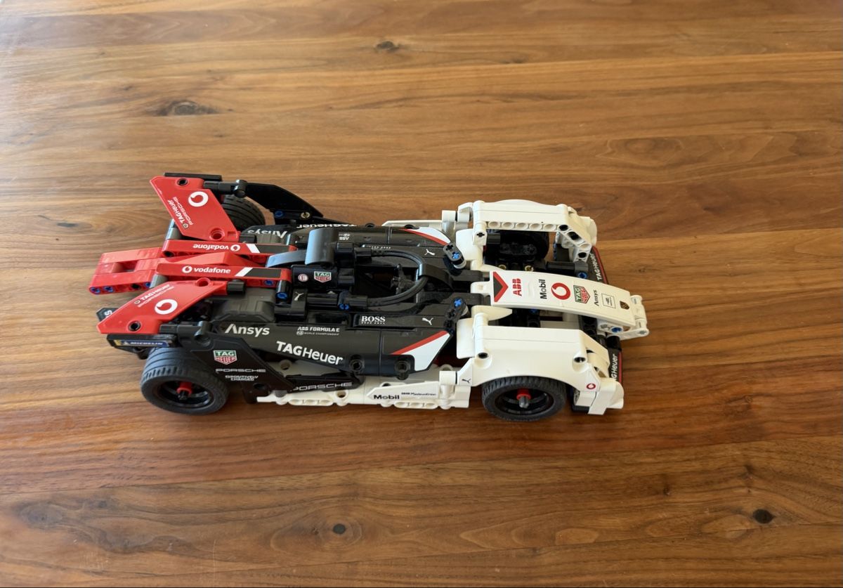 Lego Kit di costruzioni: LEGO Technic Porsche Formula E 42137 – Nuovo (secondo la descrizione) da Nyon venduto da jonasbz 4