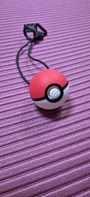 Controller: Nintendo Switch Pokeball – Usato da Adlikon venduto da RiD94