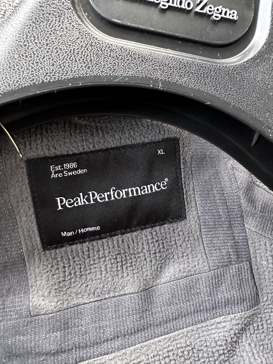 Peak Performance Lotti di vestiti: Peak Performance Heli set, ski jacket+pants, XL, great! – Usato da Langnau am Albis venduto da oha_mys9 6