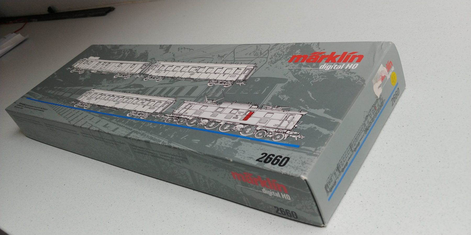 Märklin Modellini di ferrovie: Märklin Schnellzug-Set der ehemaligen DR 2660 digital – Usato da Waltenschwil venduto da Ardnas007 1
