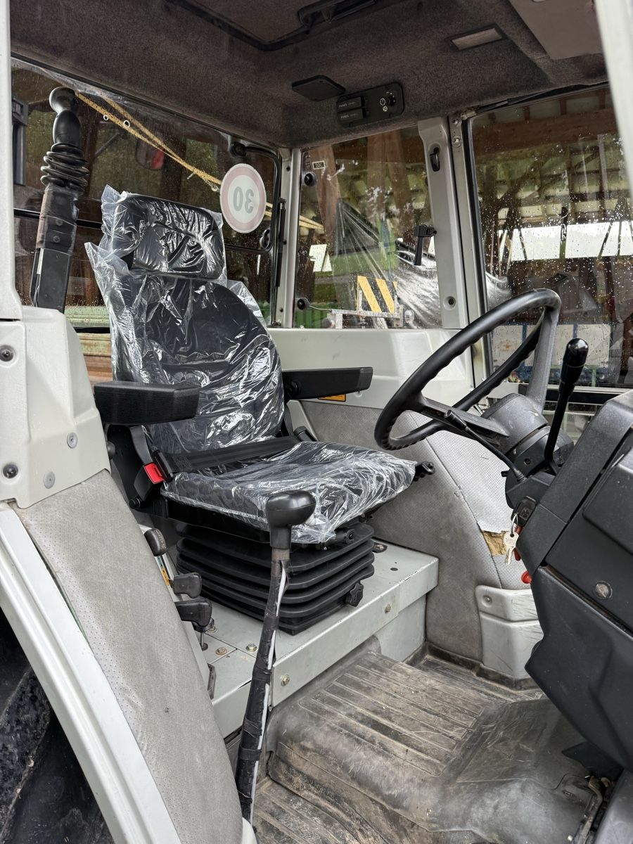 Massey Ferguson Tracteurs: Massey Ferguson 390T – D'occasion à Granges-Paccot par md-gr 8