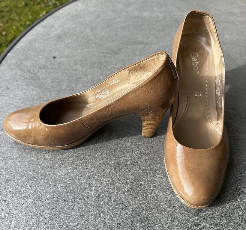 Scarpe da donna: High heels Gabor, braun Lack, Gr. 40 – Usato da Thalwil venduto da and_fdf5 1