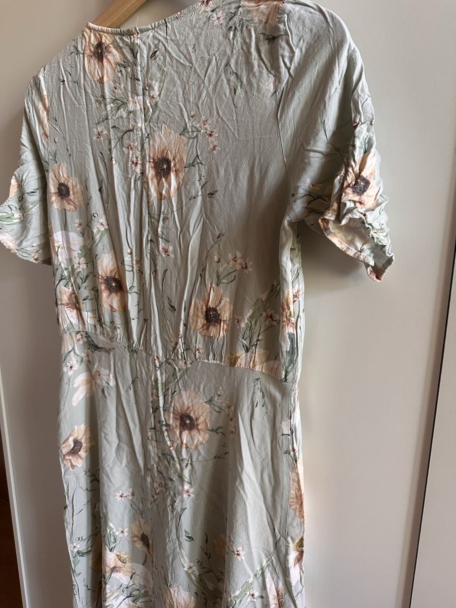 H&M Robes: Kleid H&M Gr. 36 helles Mintgrün – D'occasion à Münsingen par Secondhand89 2