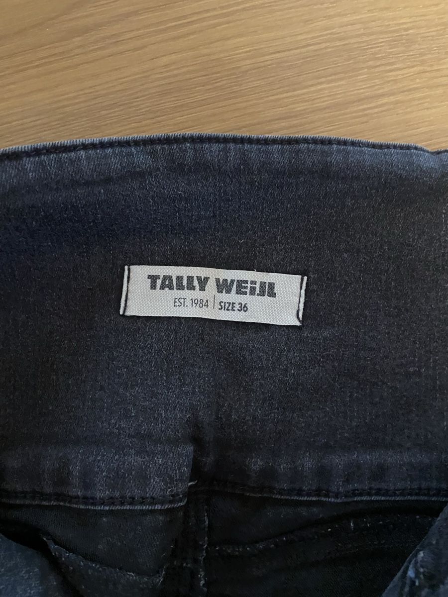 Jeans: high waist skinny jeans – Usato da Ausserberg venduto da ani_7jqv 1