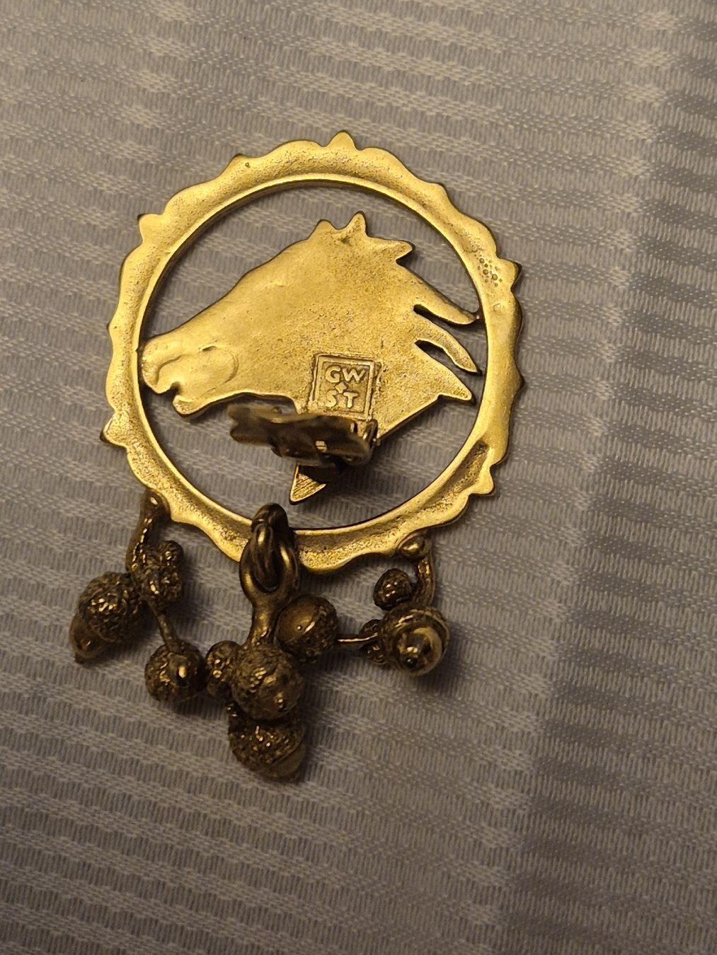 Orecchini pendenti & Orecchini a lobo: Ohrclipse Modeschmuck Pferd – Usato da Luzern venduto da luzri 1