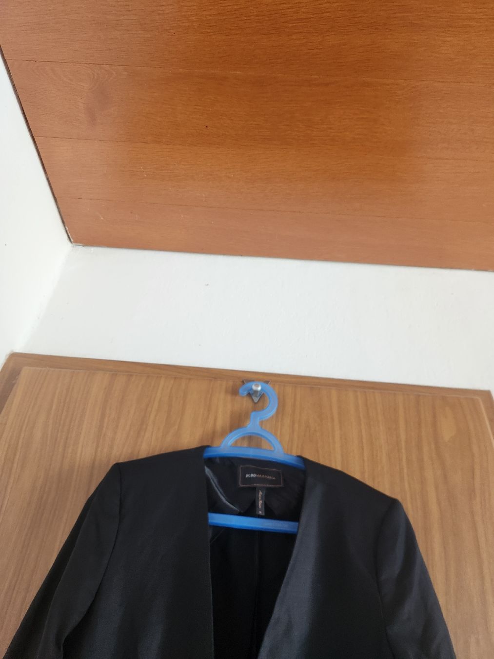 Vestes: Blazer BCBGMAXAZRIA noir taille M occasion – D'occasion à Niedergösgen par Eva2410 3