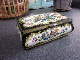 Mid Century Blechdose Stickerei/Tapeten-Look 50/60er Holland