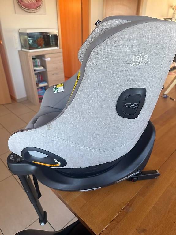 Seggiolini per auto: Siège auto et base isofix  – Usato da Progens venduto da Dzodzette2.0 2