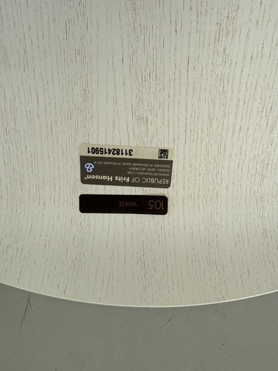 Fritz Hansen Stühle: Fritz Hansen Stuhl Serie 7, Weiss Esche – Gebraucht aus Biel/Bienne von anittebmusik 1