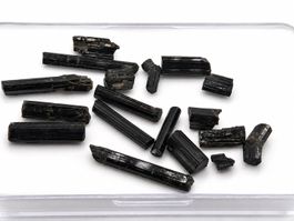 Lot schwarzer Turmalin (Schörl) 11.9ct.