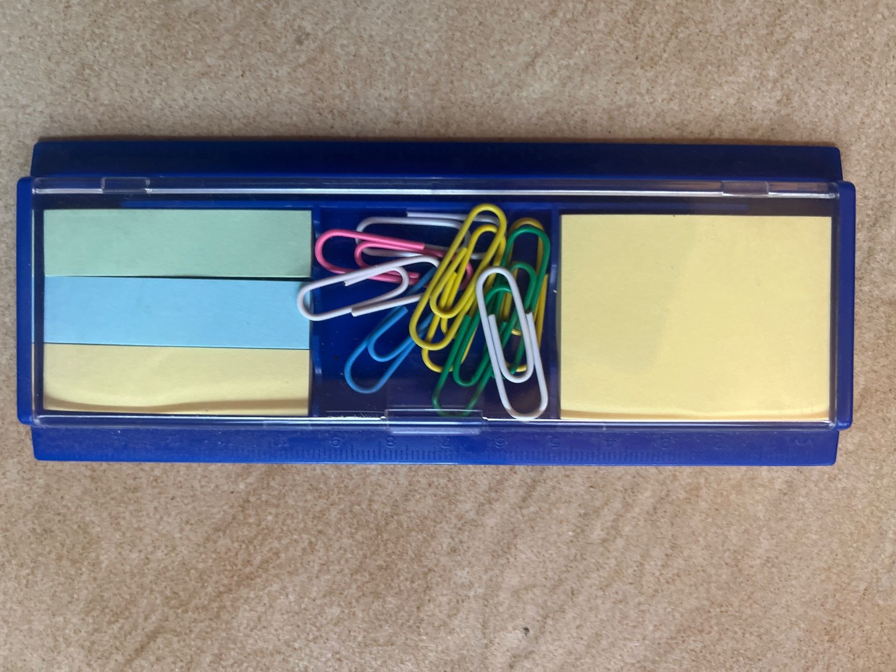 Altre raccolte & rarità: Set de trombones, règle, marque-page et POST-IT neuf – Nuovo (secondo la descrizione) da Vernayaz venduto da Darkfrost