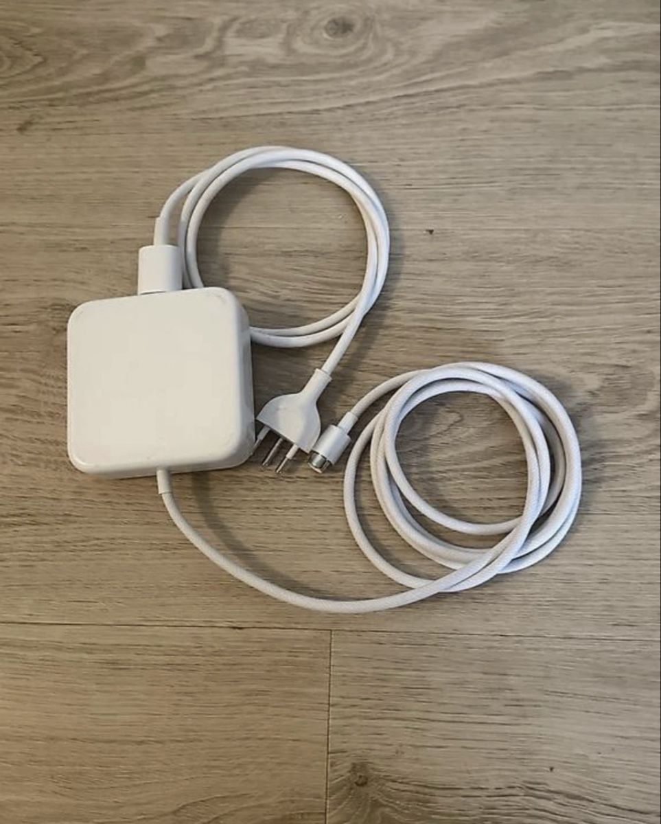 Apple Portables: Apple Geräte Ersatzteilspender – Défectueux à Allschwil par ant_wbx5 9