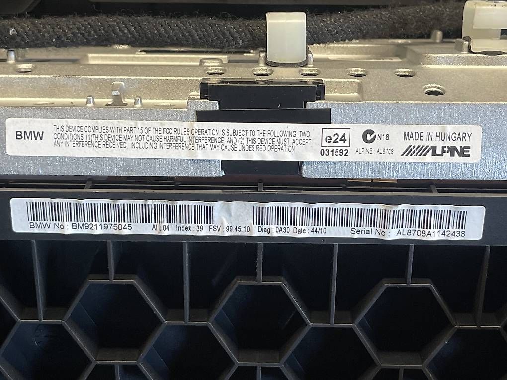 Alle Autoersatzteile: BMW 11-13 E82 E87 E88 8.8"  DISPLAY – Gebraucht aus Udligenswil von Sch2s 1