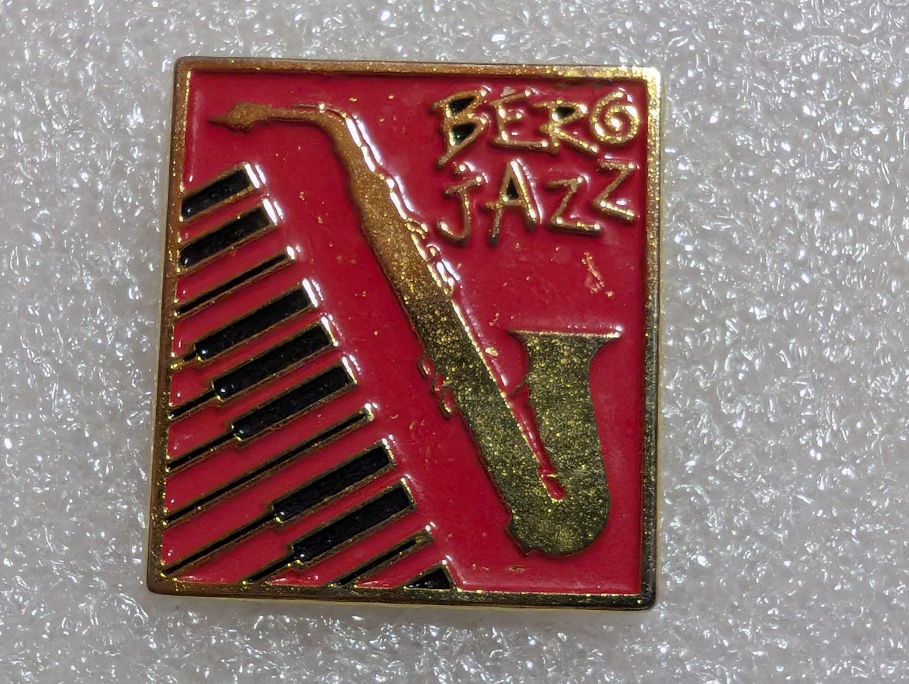 Placchette & Badge: Ansteckpin 256: Berg Jazz – Usato da Oppligen venduto da Pin-Fall-Shop