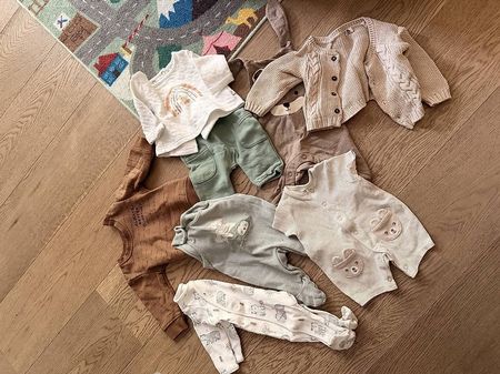 50/56   Kleine Lieblingsstücke suchen ein neues Zuhause 