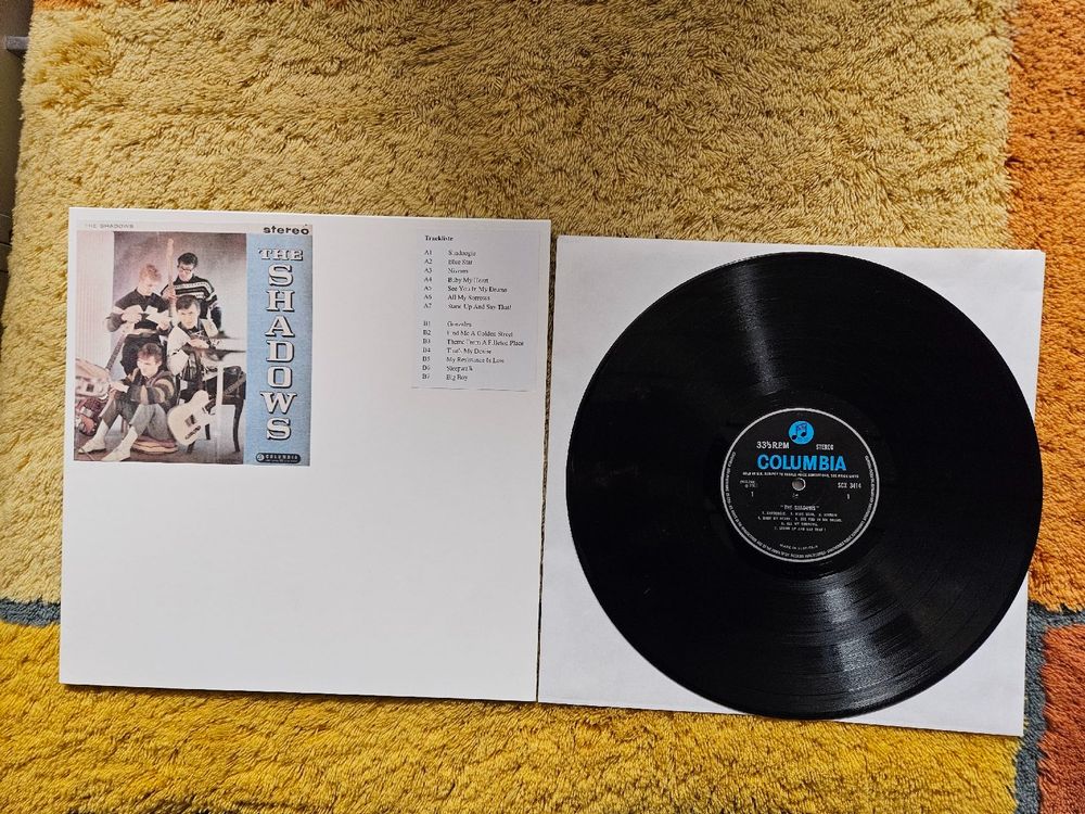 The Shadows Schallplatte Lp - "The Shadows" (Gebraucht) in Lyss für CHF ...
