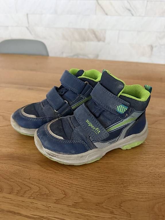 Superfit Schuhe für Jungen: Superfit Goretex 27 – Gebraucht aus Allschwil von Sinea