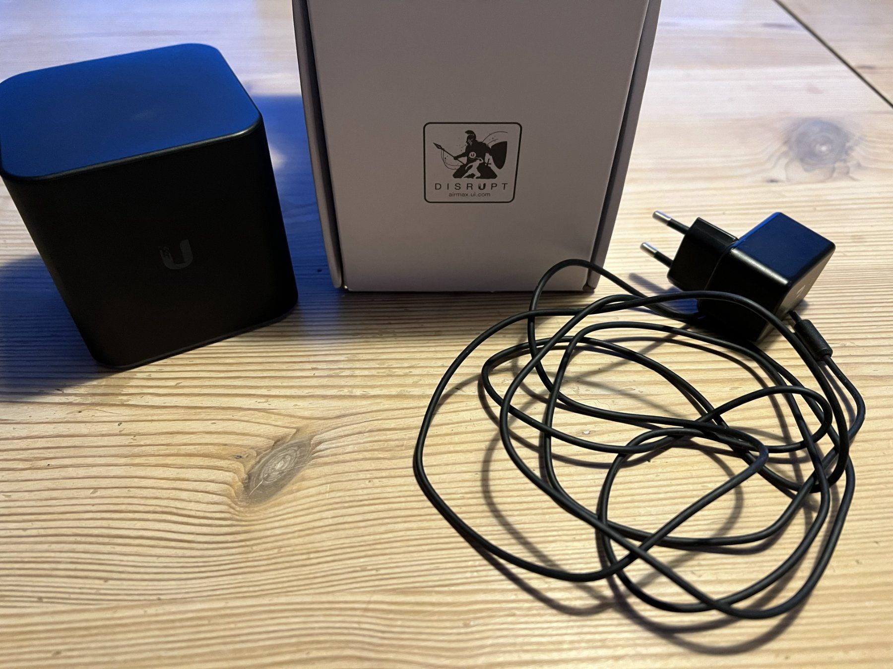 Ubiquiti WiFi: Access Point airCube ACB-AC – Usato da Illgau venduto da Rbe