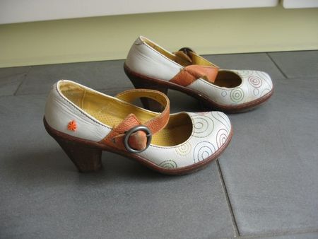 Art belles chaussures en taille 36!