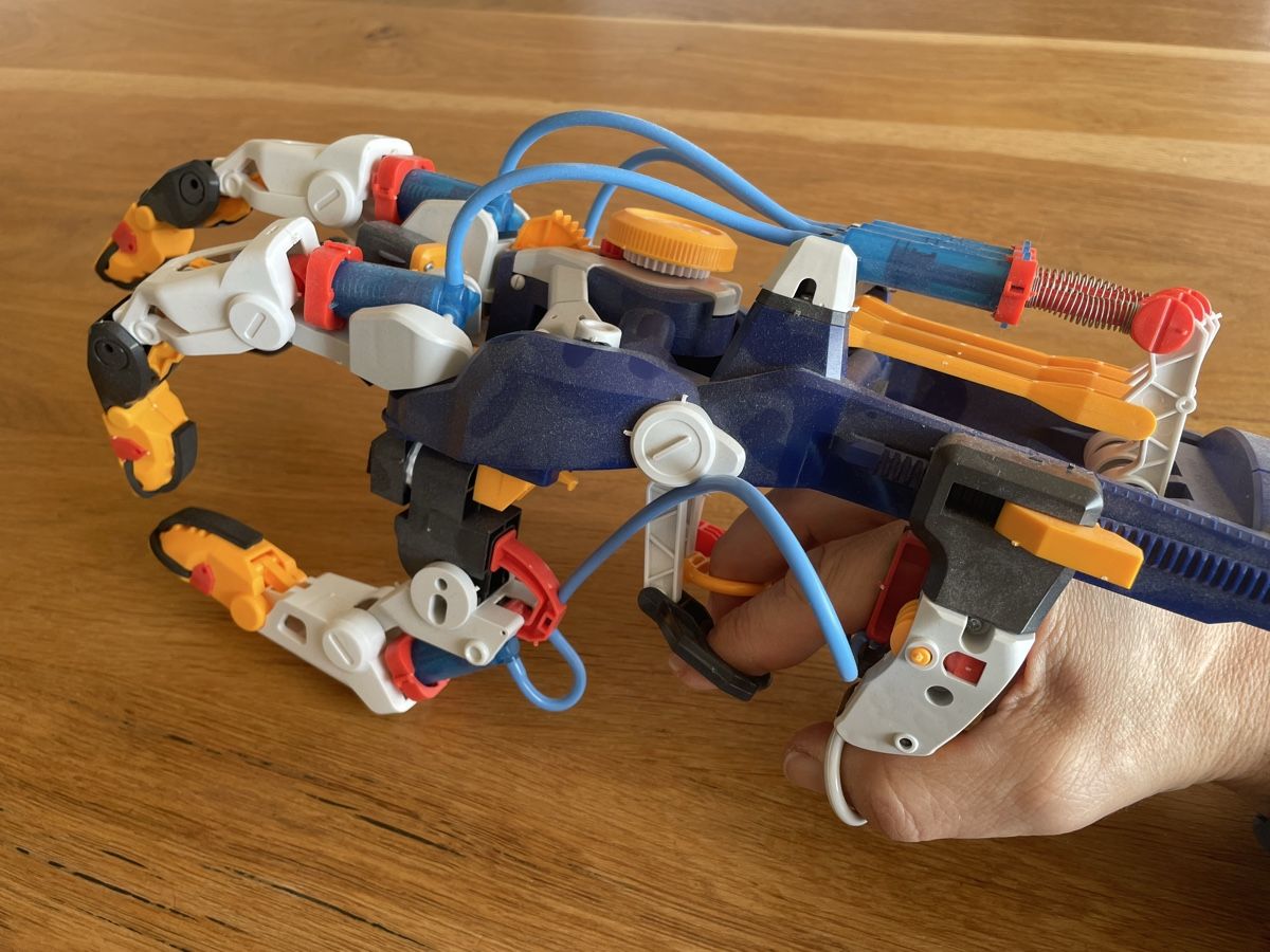 Giocattoli: Cyborg Hand – Usato da Weinfelden venduto da LaurenzB